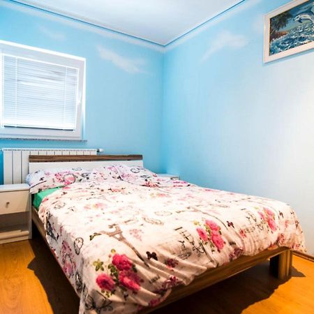 Guesthouse Prenocisca Sirec Птуй Екстериор снимка