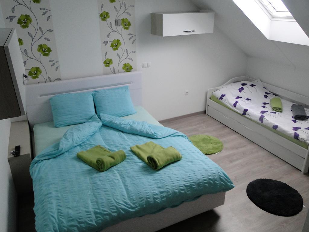 Guesthouse Prenocisca Sirec Птуй Екстериор снимка