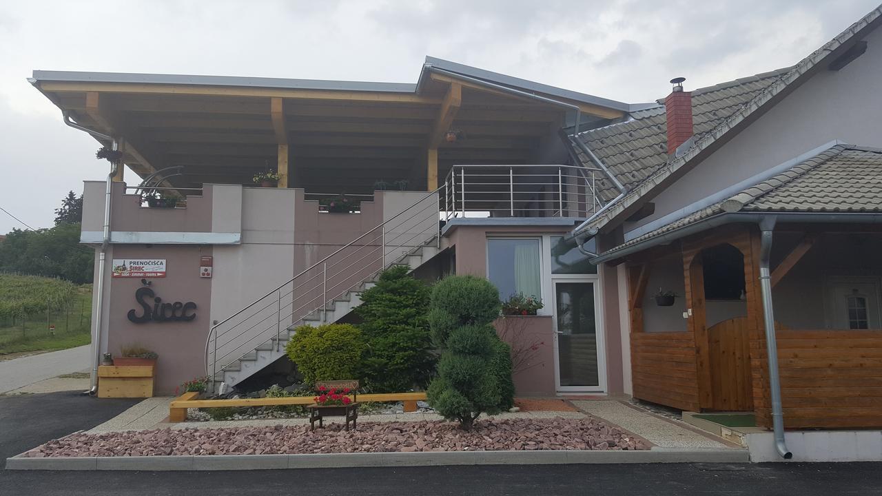 Guesthouse Prenocisca Sirec Птуй Екстериор снимка