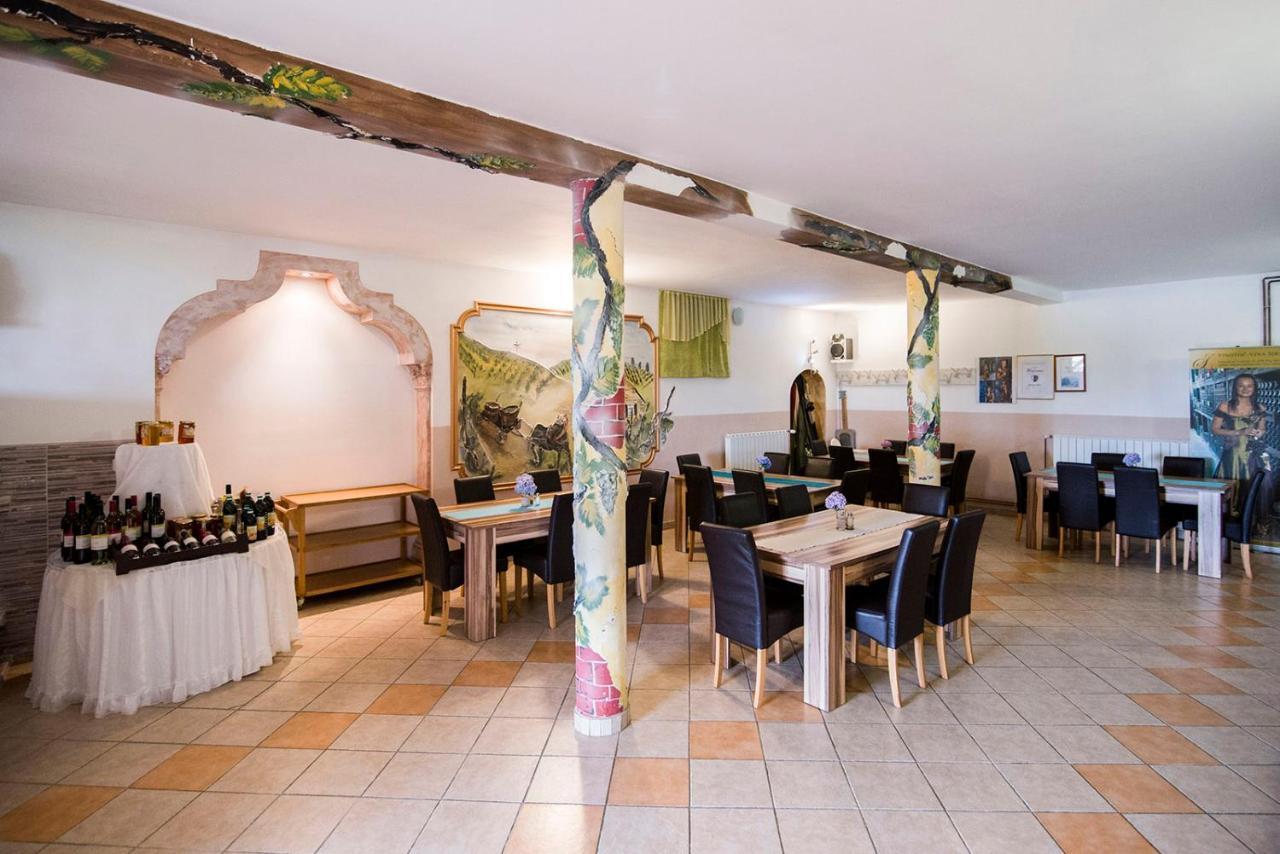 Guesthouse Prenocisca Sirec Птуй Екстериор снимка